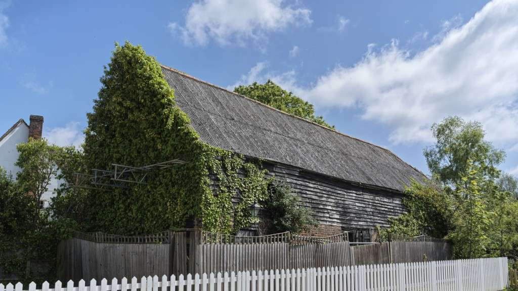 Barn at the Bear Public House.  Credit: Robin Forster